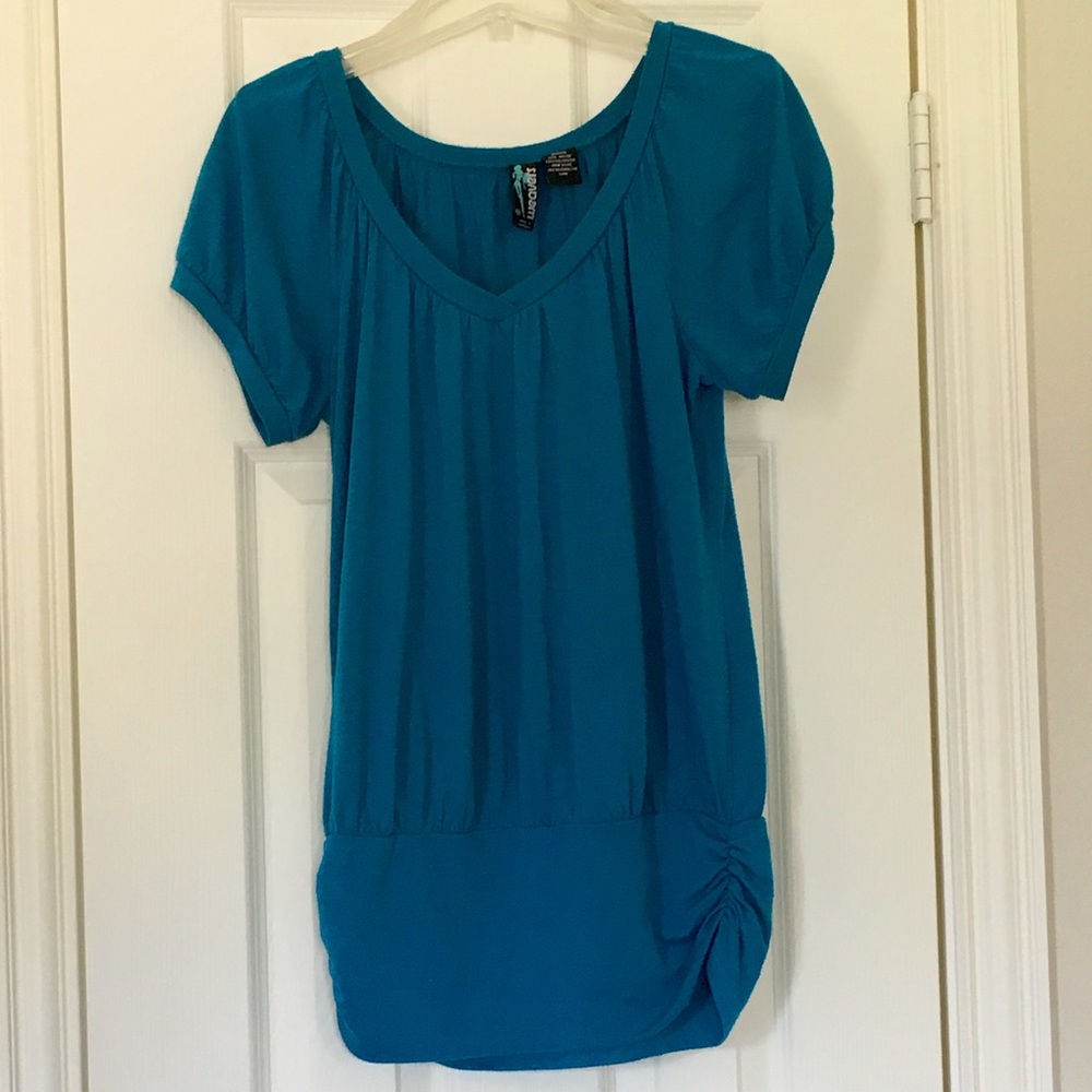 Flowy blue top